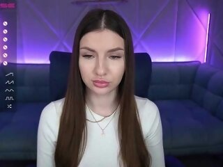 Sex cam karolinmoore online! She is 19 years old 
brunette with average tits and speaks english, russian