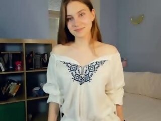 Hot Webcam Babe youne_and_beautiful