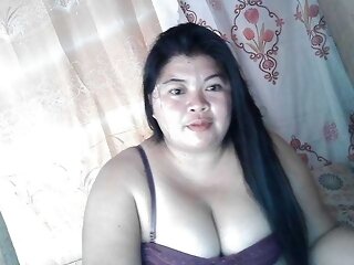 Sex cam yummy-ass-pinay online! She is 33 years old 
brunette with big boobs and speaks english, 