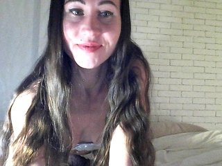 Sex cam lolipopgirl online! She is 26 years old 
brunette with big boobs and speaks english, 