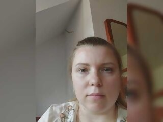 Russian Sex Cam juliaathome with gray eyes and average tits