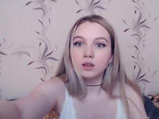 Sex cam doll small_blondee ready for live sex show! She is 19 years old. Speaks English