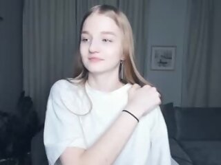 Sex cam _magic_smile_ online! She is 18 years old 
. Speaks English