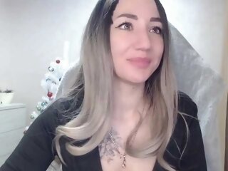 Sex cam alyasia online! She is 29 years old 
blonde with average tits and speaks english, 