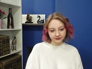 Sex cam madelinelove99 online! She is 24 years old 
blonde with average tits and speaks english, german