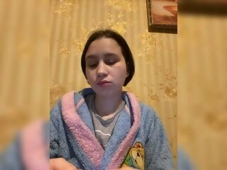 Sex cam kiraxfame online! She is 22 years old 
brunette with average tits and speaks english, russian