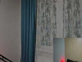 Sex cam kisaaalisa online! She is 18 years old 
brunette with average tits and speaks english, russian