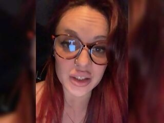 Sex cam evabraun online! She is 23 years old 
redhead with big boobs and speaks english, turkish