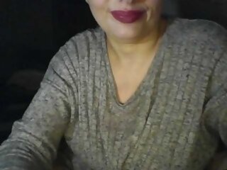 Sex cam juliipeach online! She is 40 years old 
brunette with big boobs and speaks english, russian