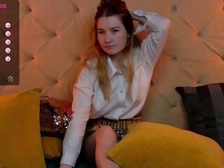 Sex cam ninawest online! She is 21 years old 
redhead with average tits and speaks english, 