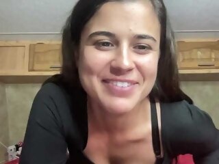 Spanish Sex Cam jenniz1 with brown eyes and small tits