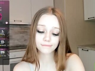 Teen Sex Cam chelseafrake  with 