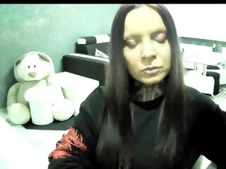 Sex cam lisamodel online! She is 34 years old 
brunette with average tits and speaks english, german