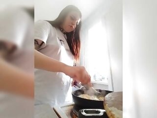 Sex cam kirasakis online! She is 22 years old 
brunette with average tits and speaks english, 