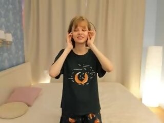 Sex cam jettabinford online! She is 18 years old 
. Speaks English