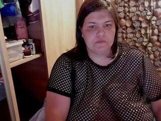 Sex cam sidoniaanemona online! She is 29 years old 
brunette with huge boobs and speaks english, romanian