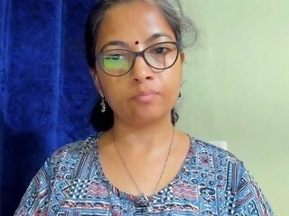 Sex cam niharikadivorced online! She is 37 years old 
brunette with average tits and speaks english, hindi
