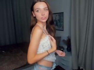 Sex cam daisyfoulks online! She is 18 years old 
. Speaks English