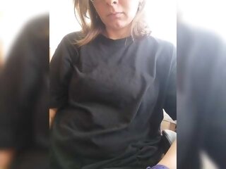 Sex cam -aashikalaa- online! She is 31 years old 
brunette with average tits and speaks english, 