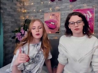 18 years old lesbian chicks erinandbonnie want to live sex broadcasting