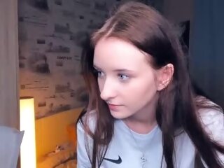 Sex cam doll silvia_lans ready for live sex show! She is 18 years old. Speaks English