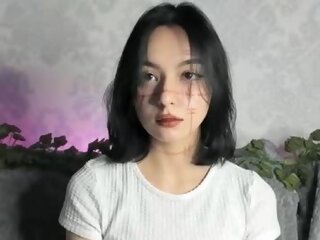 Sex cam monyfuze online! She is 18 years old 
. Speaks English