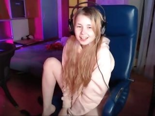 Sex cam yoliverse online! She is 18 years old 
. Speaks English