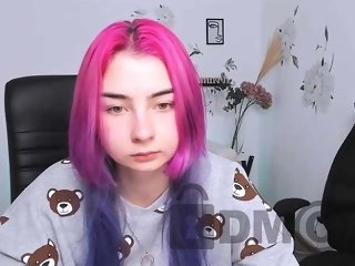 Sex cam unicornbaby online! She is 21 years old 
blonde with average tits and speaks english, 